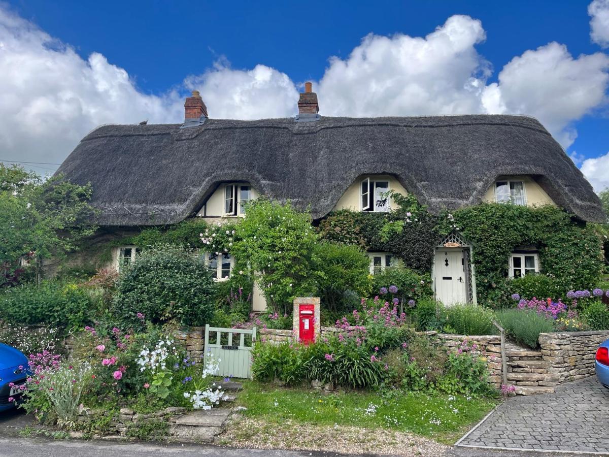 Pear Tree Loft Leilighet Lacock Eksteriør bilde